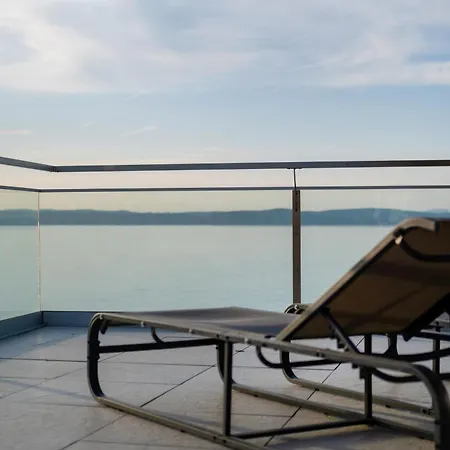 Myflat Coral 52 Duplex Penthouse Apartment