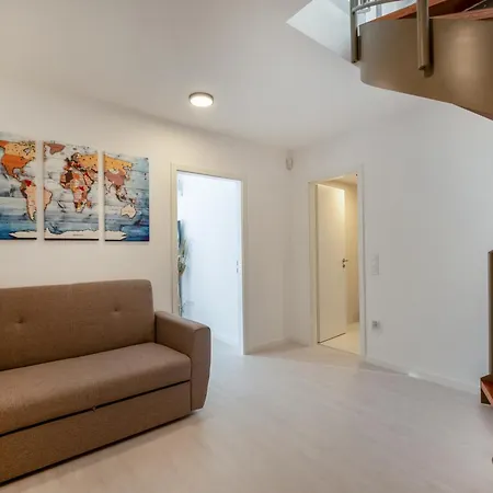 Myflat Coral 52 Duplex Penthouse Apartment