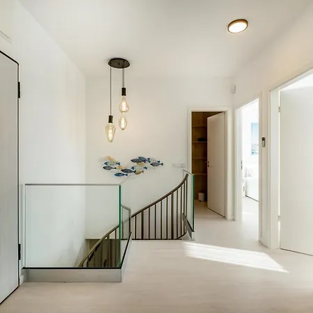 Myflat Coral 52 Duplex Penthouse *