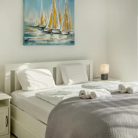 Myflat Coral 52 Duplex Penthouse