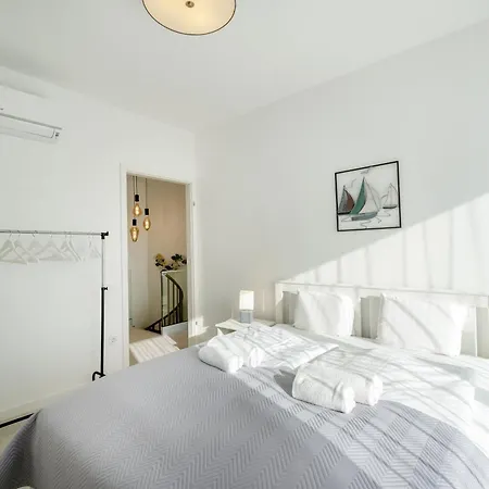 Apartment Myflat Coral 52 Duplex Penthouse *