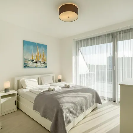 Myflat Coral 52 Duplex Penthouse