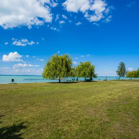 Myflat Coral 52 Duplex Penthouse Apartment Siofok