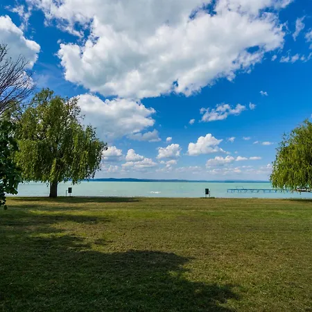 Myflat Coral 52 Duplex Penthouse Apartment Siofok