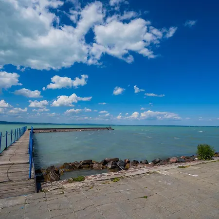 Myflat Coral 52 Duplex Penthouse Apartment Siofok