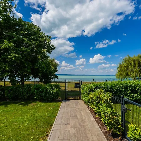 Myflat Coral 52 Duplex Penthouse Siofok
